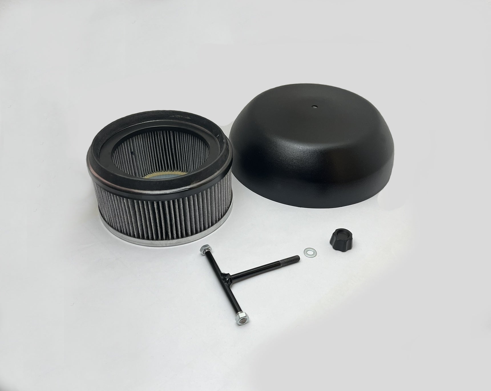 Ein Komplettset für die Abdeckhaube der Heizungsansaugung beim MB trac