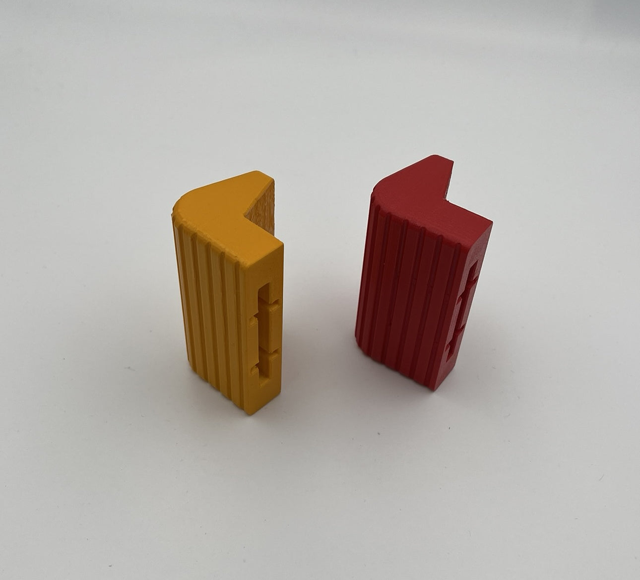 Bedienknopf für die Lendenwirbelstütze in rot und gelb für ISRI Sitze, wie Sie im MB trac und Unimog verbaut sind