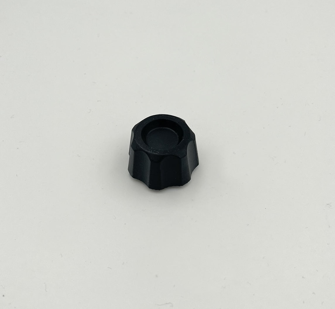 Rändelmutter aus Kunststoff mit Messing-Gewindeeinsatz für die Ansaugung der Heizung am MB trac  A4419900057