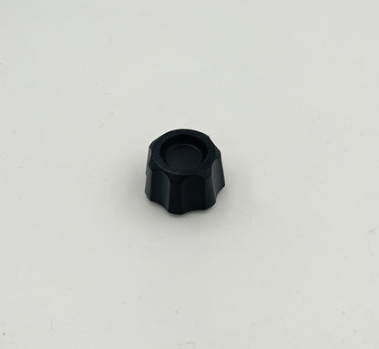 Rändelmutter aus Kunststoff mit Messing-Gewindeeinsatz für die Ansaugung der Heizung am MB trac  A4419900057